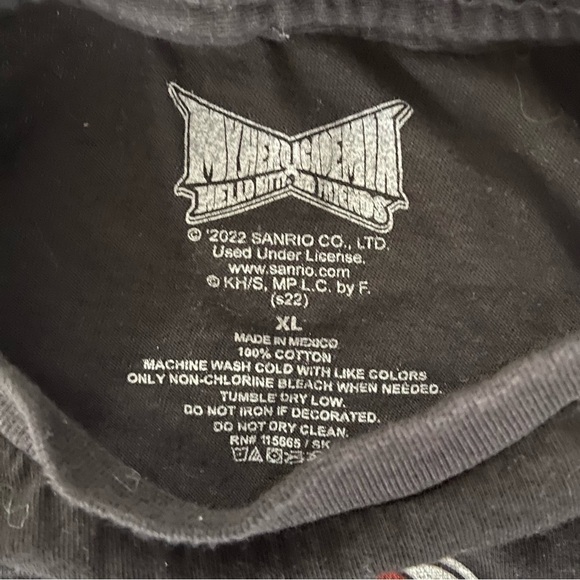 HELLO Kitty My Hero Academia Tee Shirt Size X-Large - Picture 5 of 5